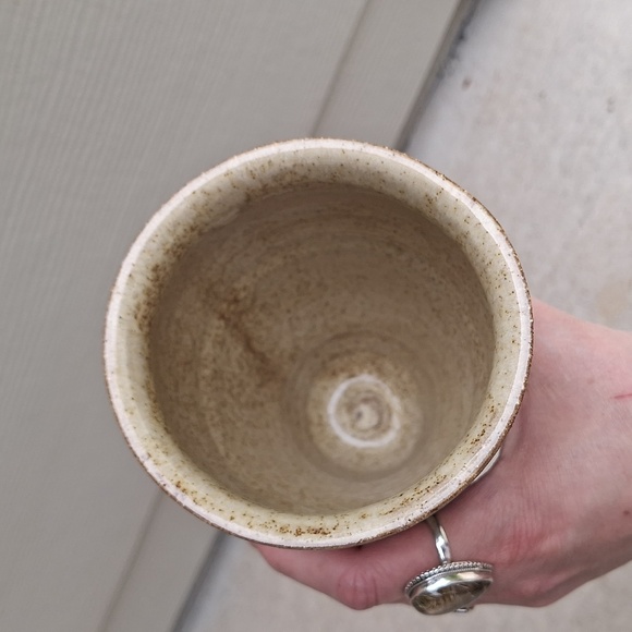 Vintage artist signed speckle pottery vase - Picture 7 of 8